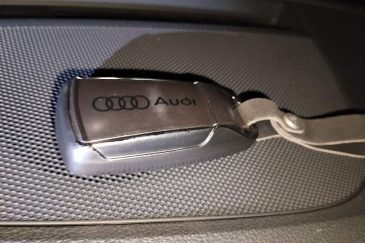 Used Audi A5 2024 Sportback 40 TFSI quattro Luxury Dynamic Model Vehicle Key