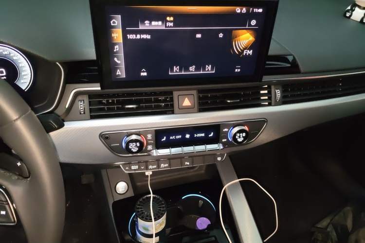 Used Audi A5 2024 Sportback 40 TFSI Fashionable and Dynamic Model Audio And AC Panel