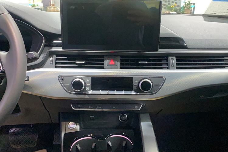 Used Audi A5 2024 Sportback 40 TFSI Fashionable and Dynamic Model Audio And AC Panel