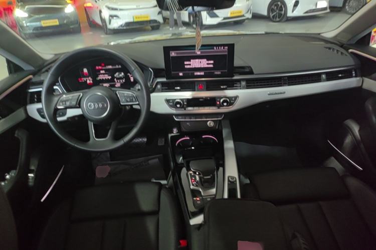 Used Audi A5 2024 Sportback 40 TFSI quattro Luxury Dynamic Model Center Console