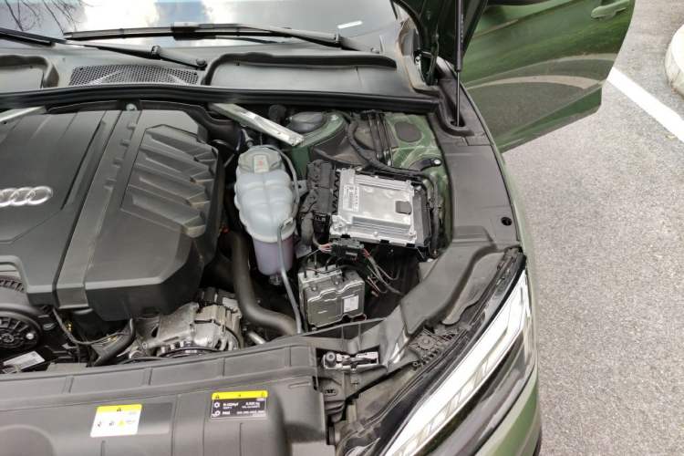 Used Audi A5 2024 Sportback 40 TFSI quattro Luxury Dynamic Model Engine Bay Left