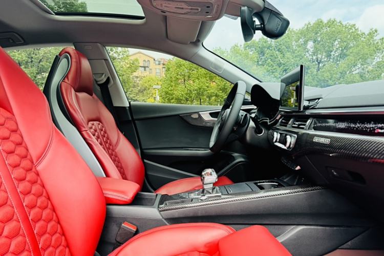 Used Audi A5 2024 Sportback 40 TFSI quattro Luxury Dynamic Model Interior 8