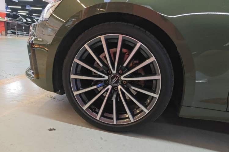 Used Audi A5 2024 Sportback 40 TFSI quattro Luxury Dynamic Model Left Front Wheel Hub