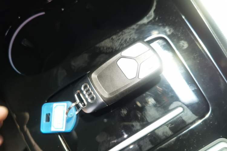 Used Audi A5 2024 Coupe 40 TFSI Fashion Dynamic Model Vehicle Key