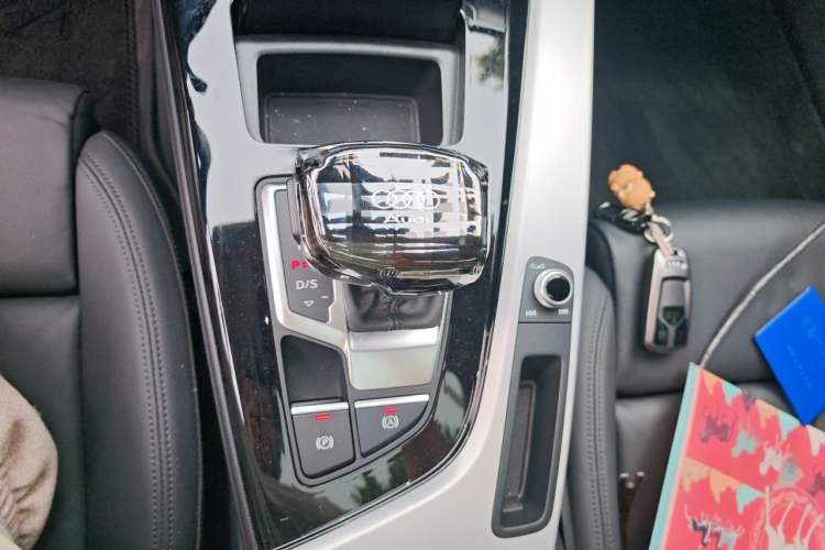Used Audi A5 2024 Sportback 40 TFSI quattro Luxury Dynamic Model Gear Lever