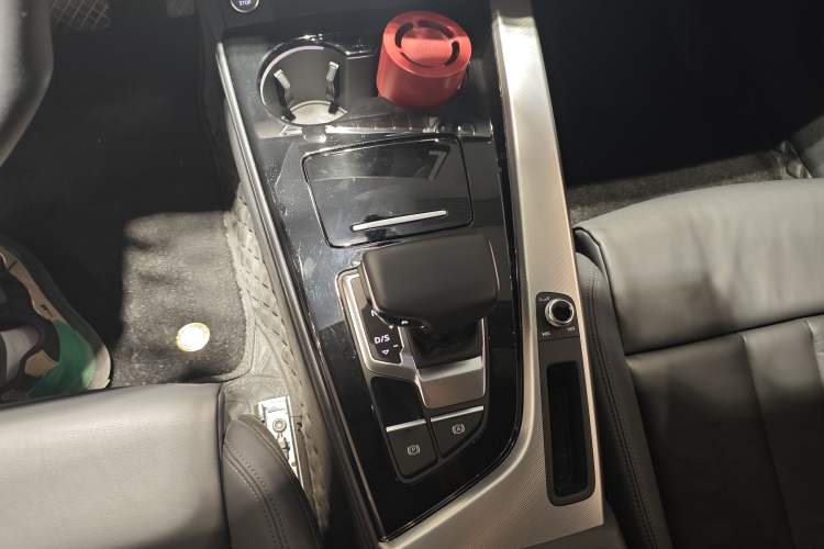 Used Audi A5 2024 Sportback 40 TFSI Fashionable and Dynamic Model Interior 4