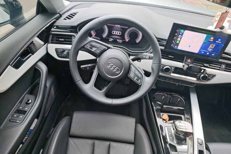 Used Audi A5 2024 Sportback 40 TFSI quattro Luxury Dynamic Model Steering Wheel