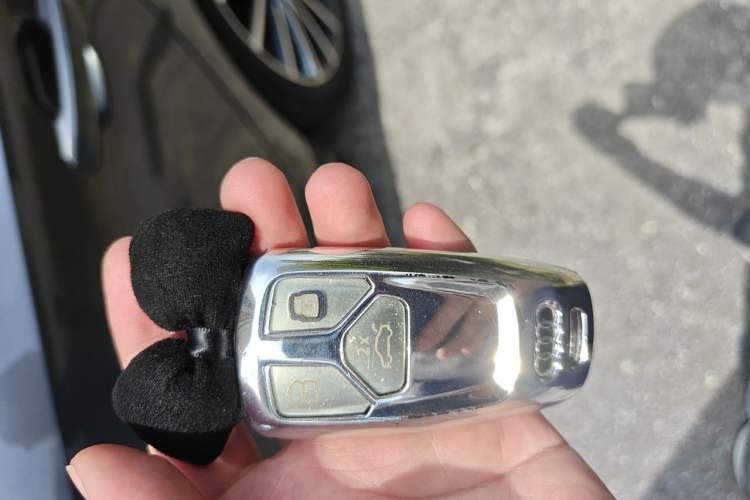 Used Audi A5 2024 Sportback 40 TFSI quattro Luxury Dynamic Model Vehicle Key