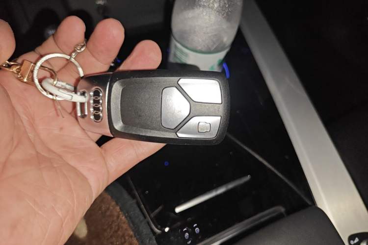 Used Audi A5 2024 Sportback 40 TFSI quattro Luxury Dynamic Model Vehicle Key