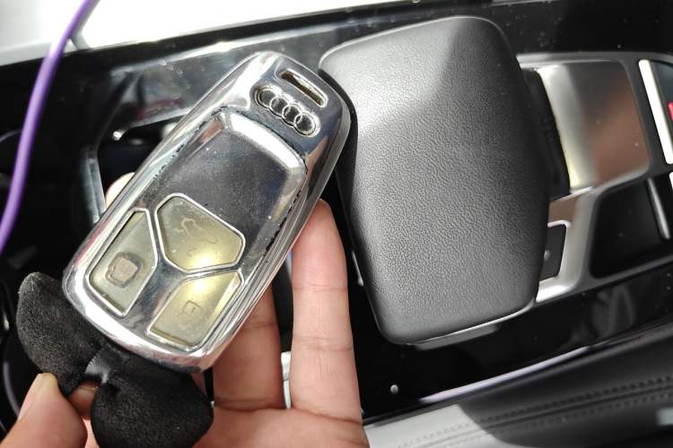 Used Audi A5 2024 Sportback 40 TFSI quattro Luxury Dynamic Model Vehicle Key