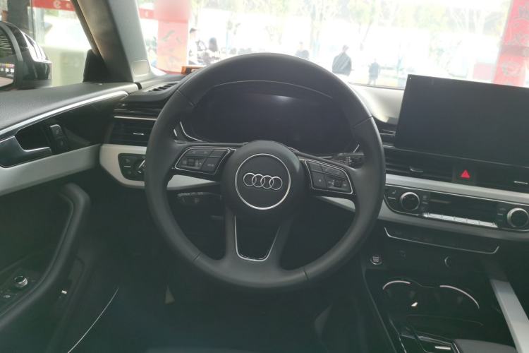 Used Audi A5 2024 Sportback 40 TFSI quattro Luxury Dynamic Model Steering Wheel