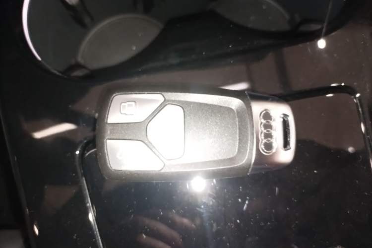 Used Audi A5 2024 Sportback 40 TFSI quattro Luxury Dynamic Model Vehicle Key