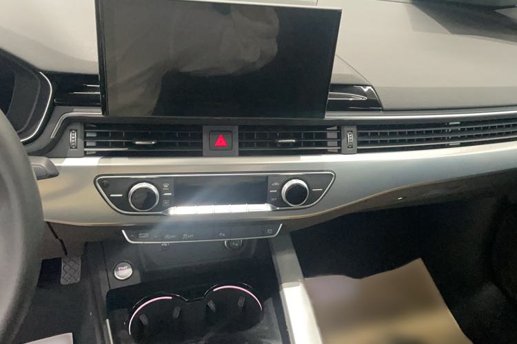 Used Audi A5 2024 Sportback 40 TFSI Fashionable and Dynamic Model Audio And AC Panel