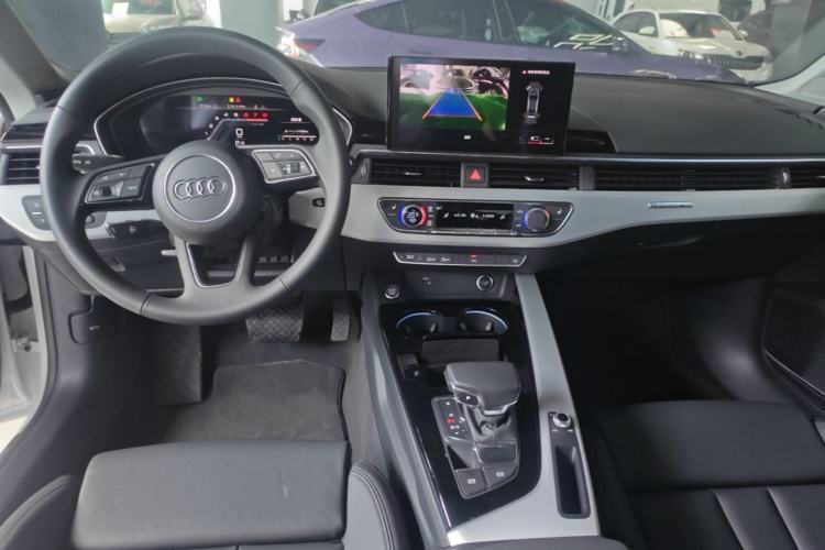 Used Audi A5 2024 Sportback 40 TFSI quattro Luxury Dynamic Model Center Console