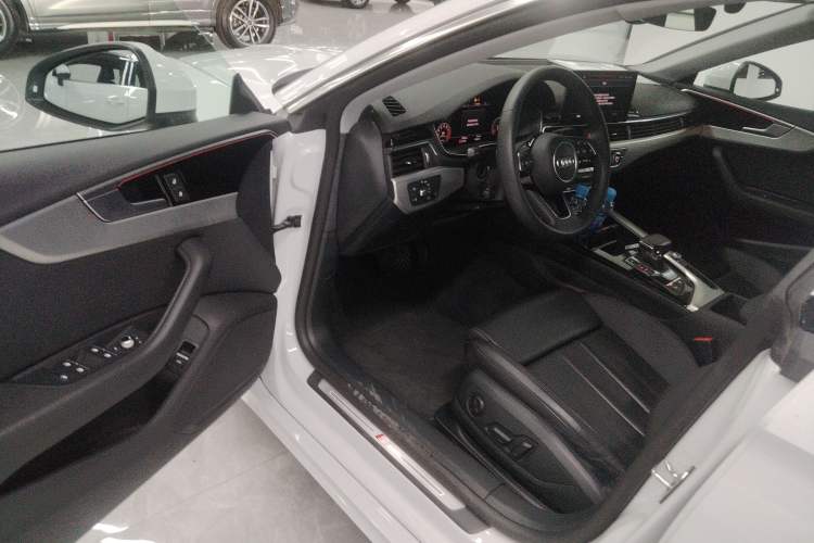 Used Audi A5 2024 Sportback 40 TFSI Fashionable and Dynamic Model Driver Seat