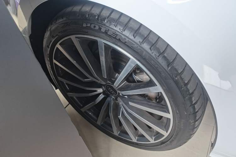 Used Audi A5 2024 Sportback 40 TFSI quattro Luxury Dynamic Model Exterior 2