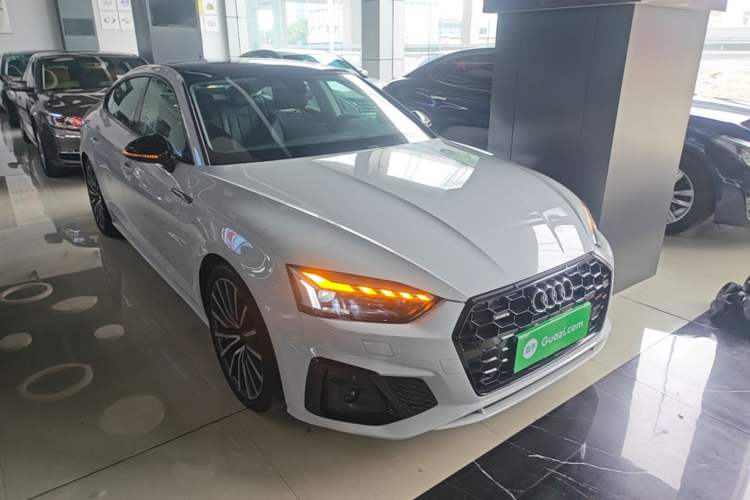 Used Audi A5 2024 Sportback 40 TFSI quattro Luxury Dynamic Model Front Right 45 Deg