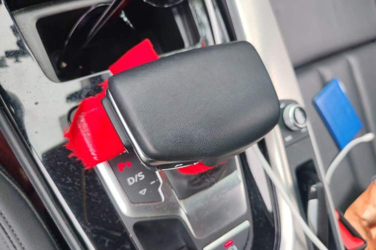 Used Audi A5 2024 Sportback 40 TFSI Fashionable and Dynamic Model Gear Lever
