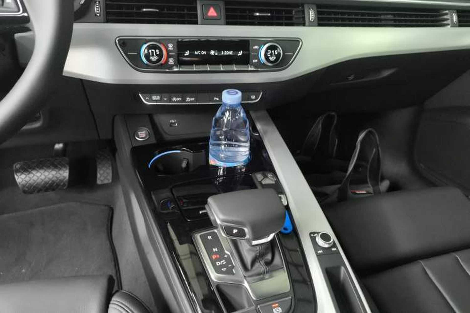 Used Audi A5 2024 Sportback 40 TFSI Fashionable and Dynamic Model Gear Lever