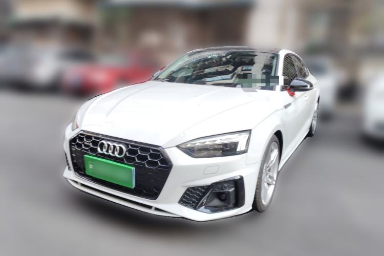 Audi A5 2024 Sportback 40 TFSI quattro Luxury Dynamic Model