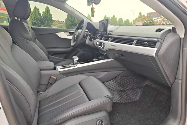Used Audi A5 2024 Sportback 40 TFSI quattro Luxury Dynamic Model Interior 1