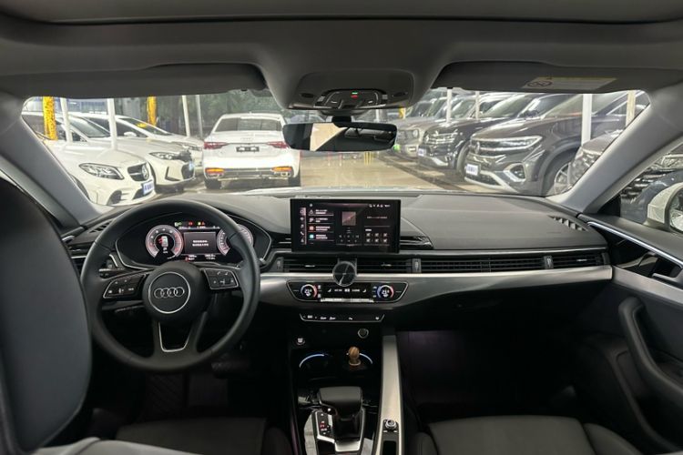 Used Audi A5 2024 Sportback 40 TFSI Fashionable and Dynamic Model Interior 1