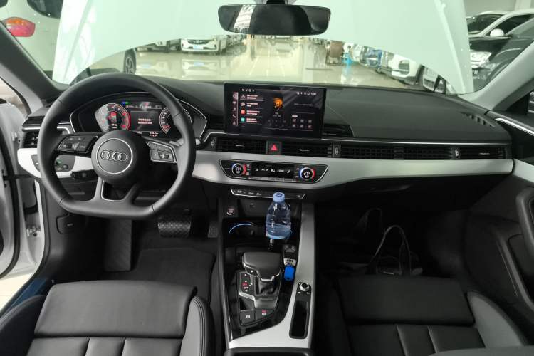 Used Audi A5 2024 Sportback 40 TFSI Fashionable and Dynamic Model Interior 2
