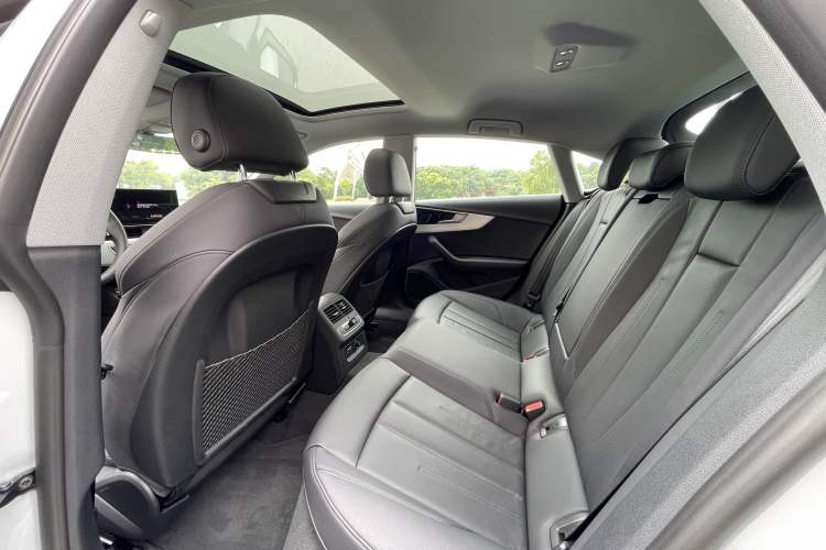 Used Audi A5 2024 Sportback 40 TFSI quattro Luxury Dynamic Model Interior 4