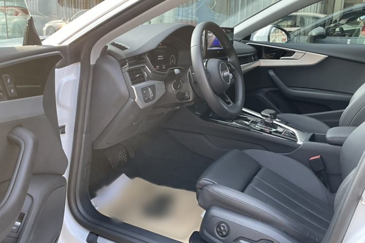 Used Audi A5 2024 Sportback 40 TFSI Fashionable and Dynamic Model Interior 5