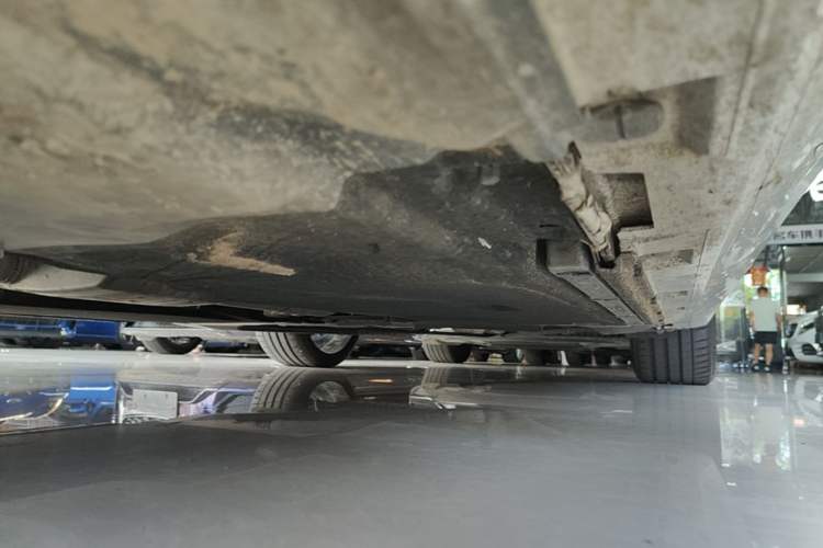 Used Audi A5 2024 Cabriolet 40 TFSI Fashionable and Dynamic Model Left Side Sill