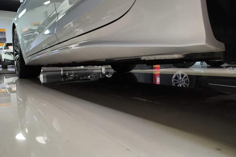 Used Audi A5 2024 Sportback 40 TFSI quattro Luxury Dynamic Model Left Side Sill