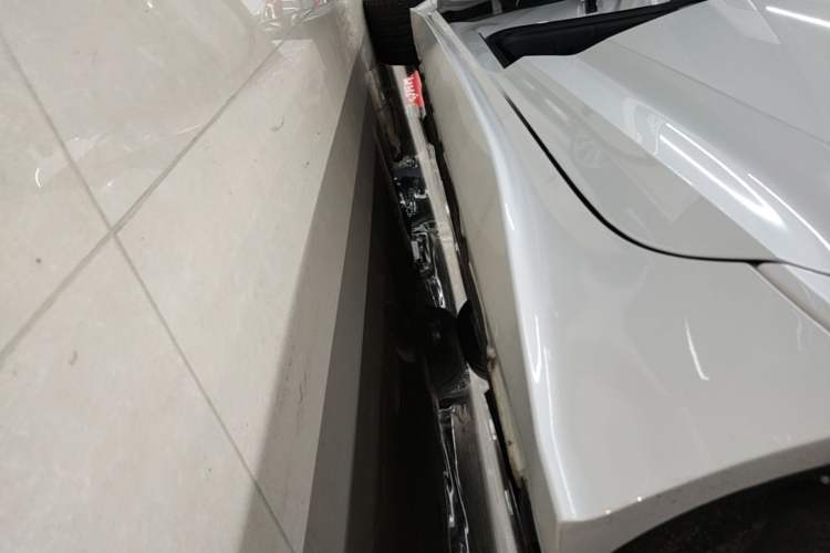 Used Audi A5 2024 Sportback 40 TFSI quattro Luxury Dynamic Model Left Side Sill