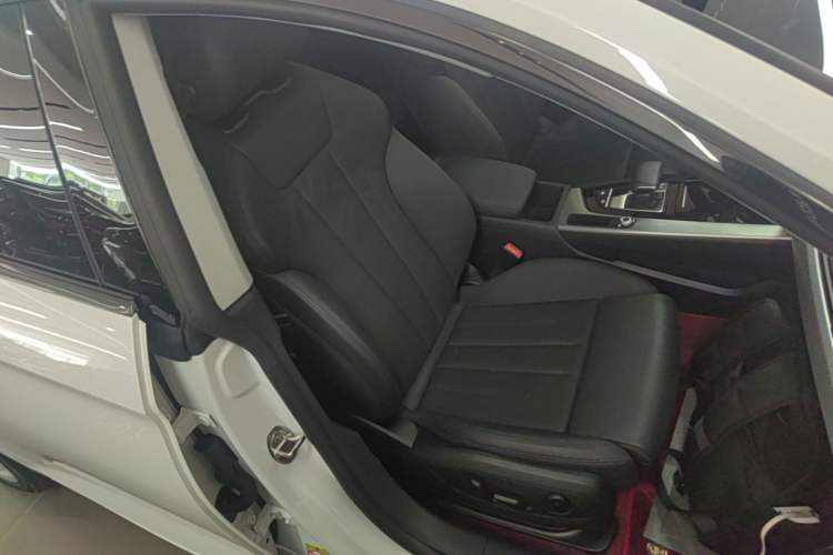 Used Audi A5 2024 Sportback 40 TFSI Fashionable and Dynamic Model Right Front Seat