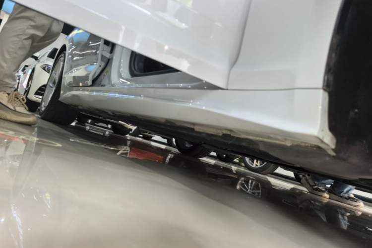 Used Audi A5 2024 Sportback 40 TFSI Fashionable and Dynamic Model Right Side Sill