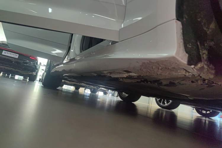 Used Audi A5 2024 Sportback 40 TFSI Fashionable and Dynamic Model Right Side Sill