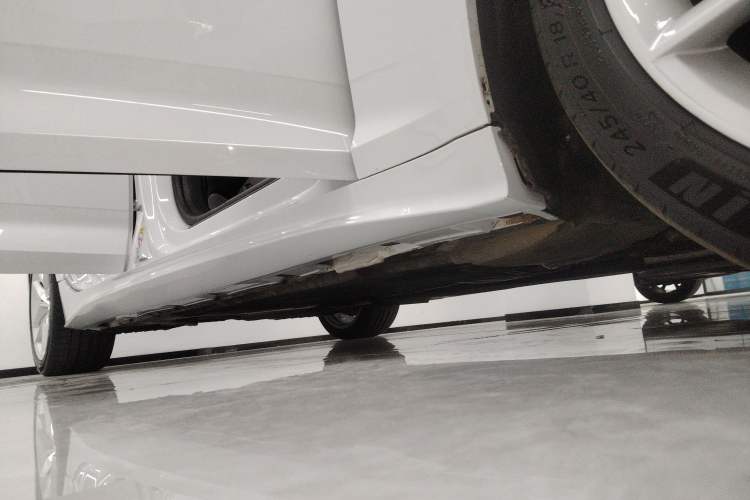 Used Audi A5 2024 Sportback 40 TFSI Fashionable and Dynamic Model Right Side Sill