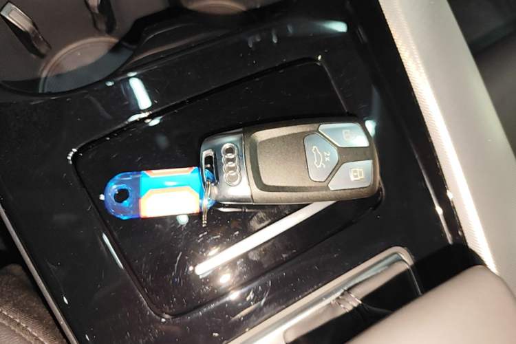 Used Audi A5 2024 Coupe 40 TFSI Fashion Dynamic Model Vehicle Key