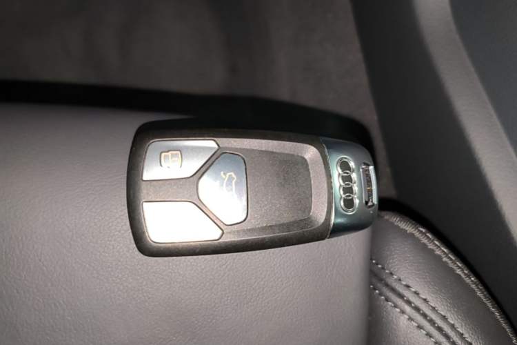 Used Audi A5 2024 Sportback 40 TFSI quattro Luxury Dynamic Model Vehicle Key
