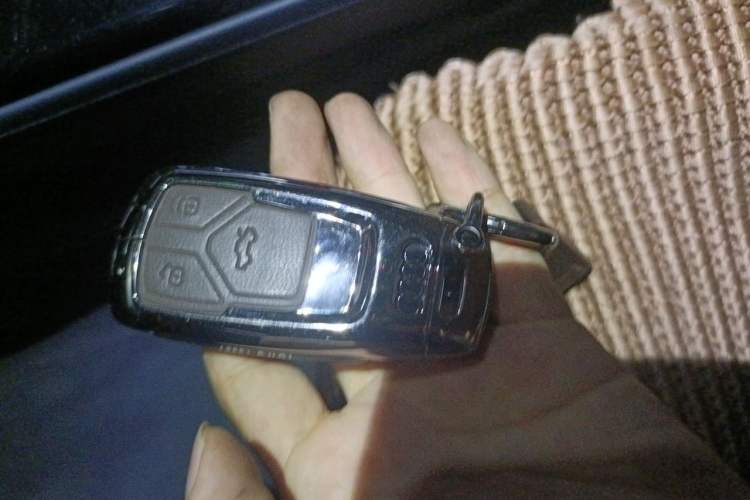 Used Audi A5 2024 Sportback 40 TFSI Fashionable and Dynamic Model Vehicle Key
