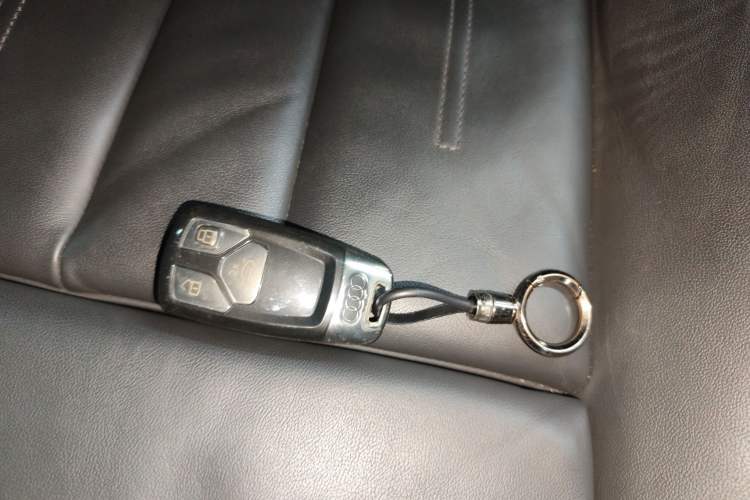 Used Audi A5 2024 Cabriolet 40 TFSI Fashionable and Dynamic Model Vehicle Key