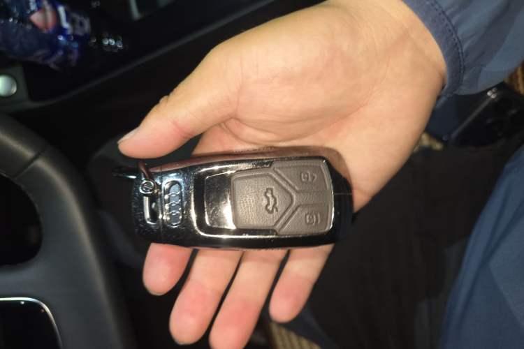 Used Audi A5 2024 Sportback 40 TFSI Fashionable and Dynamic Model Vehicle Key