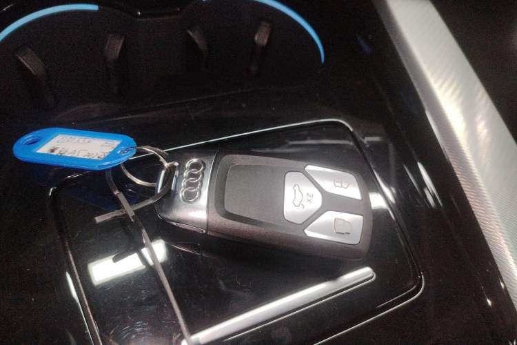 Used Audi A5 2024 Sportback 40 TFSI Fashionable and Dynamic Model Vehicle Key