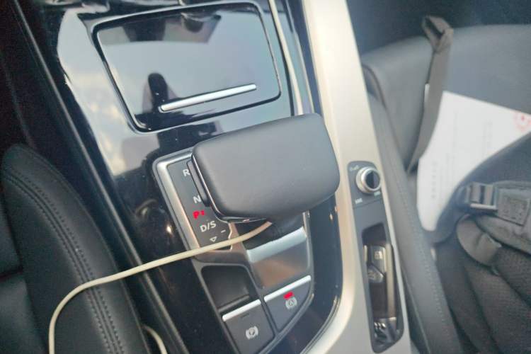 Used Audi A5 2025 Model Sportback Collector’s Edition 40 TFSI Fashionable Dynamic Edition Gear Lever