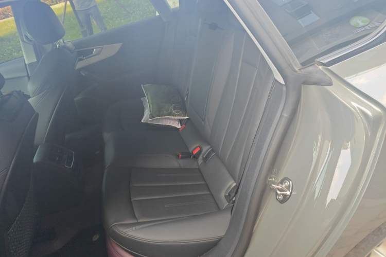 Used Audi A5 2025 Model Sportback Collector’s Edition 40 TFSI Fashionable Dynamic Edition Left Rear Seat