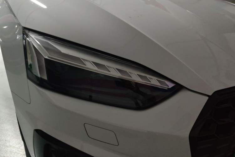 Used Audi A5 2025 Model Sportback Collector’s Edition 40 TFSI Fashionable Dynamic Edition Right Front Headlight