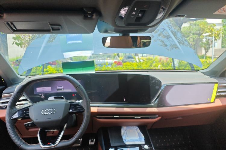 Used Audi A5L 2026 2.0T Sport Plus Center Console