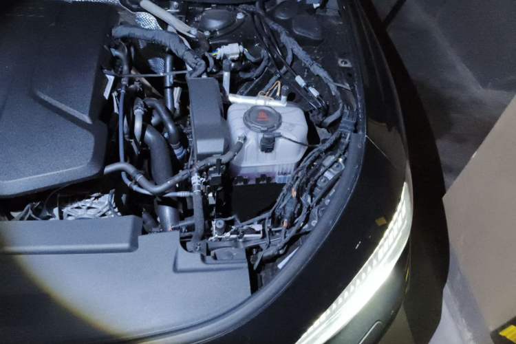 Used Audi A5L 2026 2.0T Sport Plus Engine Bay Left