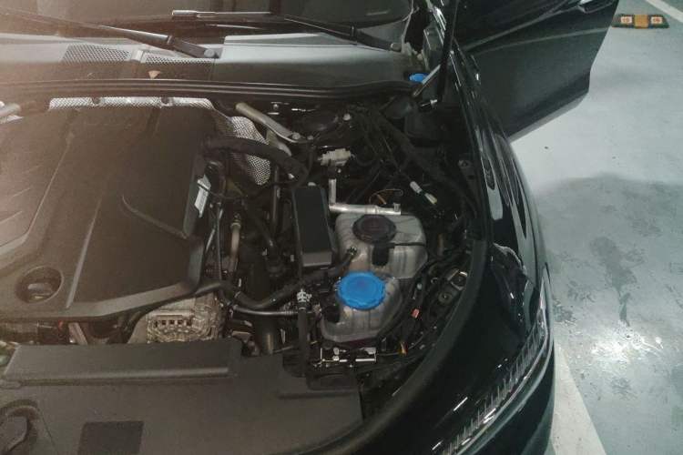 Used Audi A5L 2026 2.0T Navigation Edition Engine Bay Left