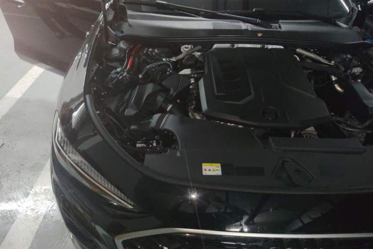 Used Audi A5L 2026 2.0T Navigation Edition Engine Bay Right