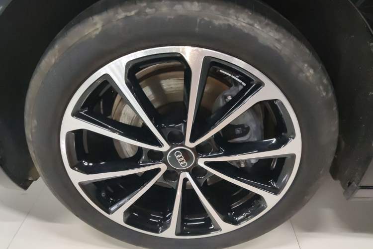 Used Audi A5L 2026 2.0T Sport Left Front Wheel Hub